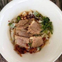 ก๋วยเตี๋ยวเนื้อ