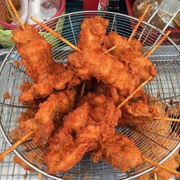 เนื้ออกไก่ชุบแป้งทอด