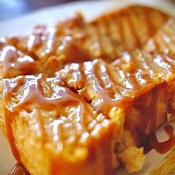 หมีย่าง “ขนมปังปิ้ง เนย คาราเมล”
