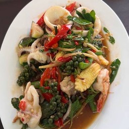 ผัดขี้เมาทะเล