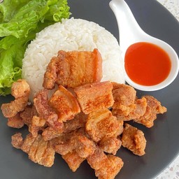 ข้าวสามชั้นทอด