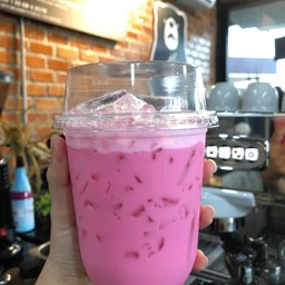 นมชมพูเย็น