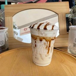 นมสดพรีเมี่ยม