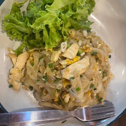 ก๋วยเตี๋ยวคั่วไก่
