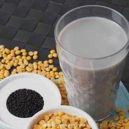 (แก้ว) น้ำเต้าหู้ร้อน งาดำ