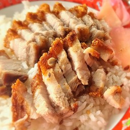 ข้าวหมูกรอบ