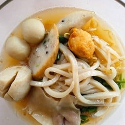ก๋วยเตี๋ยวเส้นปลา