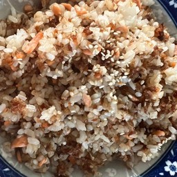 [NEW] ข้าวผัดแซลมอน