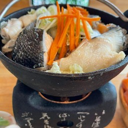 หม้อไฟปลาแซลมอน