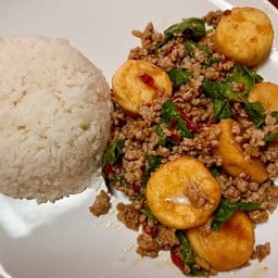 ข้าวกะเพราเต้าหู้หมูสับ(เด็ด)