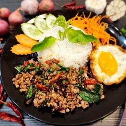 กะเพราเรา นวมินทร์ 111 หมูบ้านทอรุ้ง แยก3-1-2