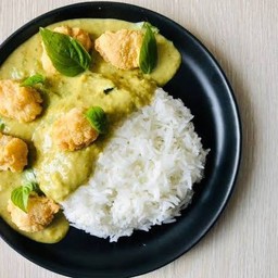 ข้าวไก่เขียวหวานผัดแห้ง