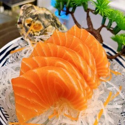 ปลาแซลมอน 100 กรัม