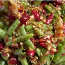 อีสาน ยัมมี่