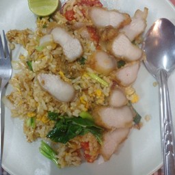 ข้าวผ้ดหมูกรอบโบราณ