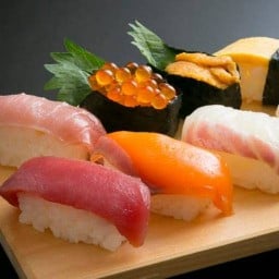 ซูชิโอมากาเสะ Sushi Omakase