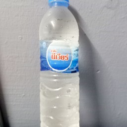 น้ำดื่มแช่เย็น (600 ml)