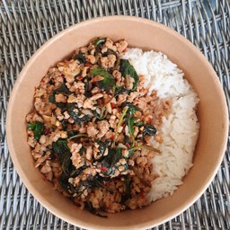 แชมป์กระเพราไข่ข้น