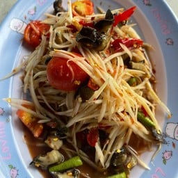 ตำปูปลาร้าใส่หอยโข่ง