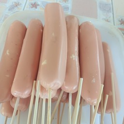 ไส้กรอกผสมชีส