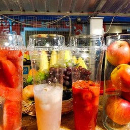 ผลไม้สดปั่น ( แก้วยีราฟ )