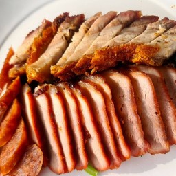 หมูแดง+หมูกรอบ ที่ละ