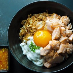 ข้าวหน้าเเซลมอนเบิร์นไข่ดอง