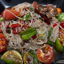 ข้าวไข่ข้นกะเพราหมูสับ