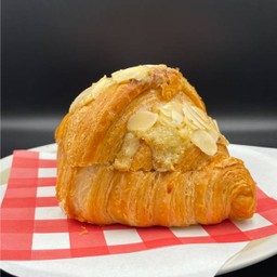 อัลมอนด์ครัวซองต์