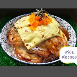 ข้าวหน้าหมูชาชูชีส