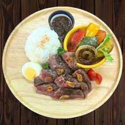 Beef Steak plate(牛ステーキ)