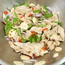ยำหมู3ชั้น