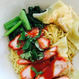 บะหมี่แห้งหมูแดง
