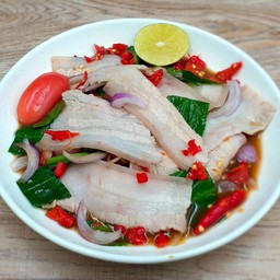 ยำหมูสามชั้น