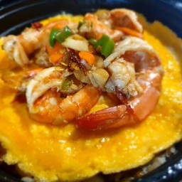 ข้าวกุ้งคั่วพริกเกลือ ไข่ข้น