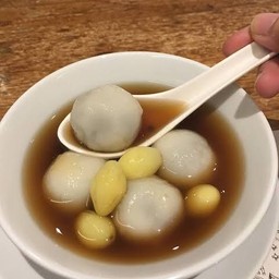 บัวลอยงาดำ น้ำขิง