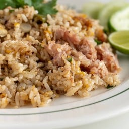 ข้าวผัดแหนม
