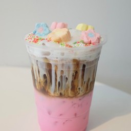 พิ้งกี้ ลาเต้