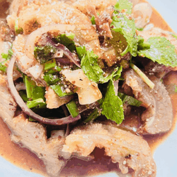 น้ำตกคอหมูย่าง