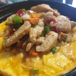 ข้าวไก่คั่วพริกเกลือ ไข่ข้น