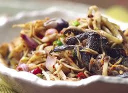 ยำมะม่วงปูดำ