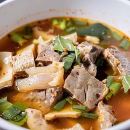 ต้มแซ่บเครื่องในเนื้อ