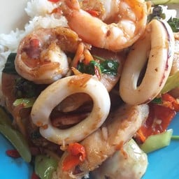 ผัดฉ่ารวมมิตร