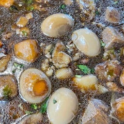 ร้านครัวคุณแอมข้าวราดแกง ตลาดสหกรณ์3ปากเกร็ด