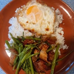 เจ๊อ้อยอาหารตามสั่ง