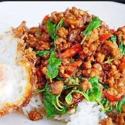 ข้าวกระเพราหมู