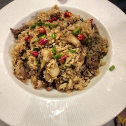 ข้าวผัดมันเนื้อวากิว พร้อมไข่ดาว