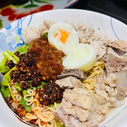 จิ๋วกะเพราโบราณ สุราษฎร์ธานี