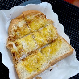 ปังปิ้ง เนย-น้ำตาล