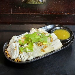 เนื้อปลากระพงลวกจิ้ม